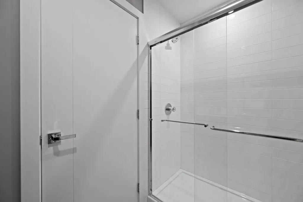 310 15 Avenue SW Calgary AB T2R 1S9