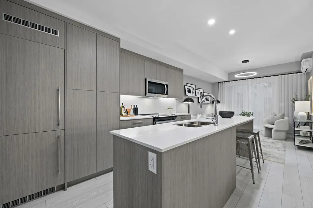 310 15 Avenue SW Calgary AB T2R 1S9
