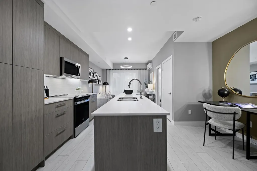 310 15 Avenue SW Calgary AB T2R 1S9