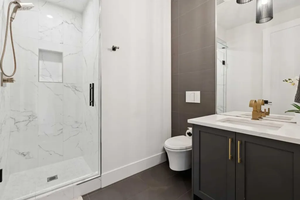 143 Aspen Summit Boulevard SW Calgary AB T3H 6B4