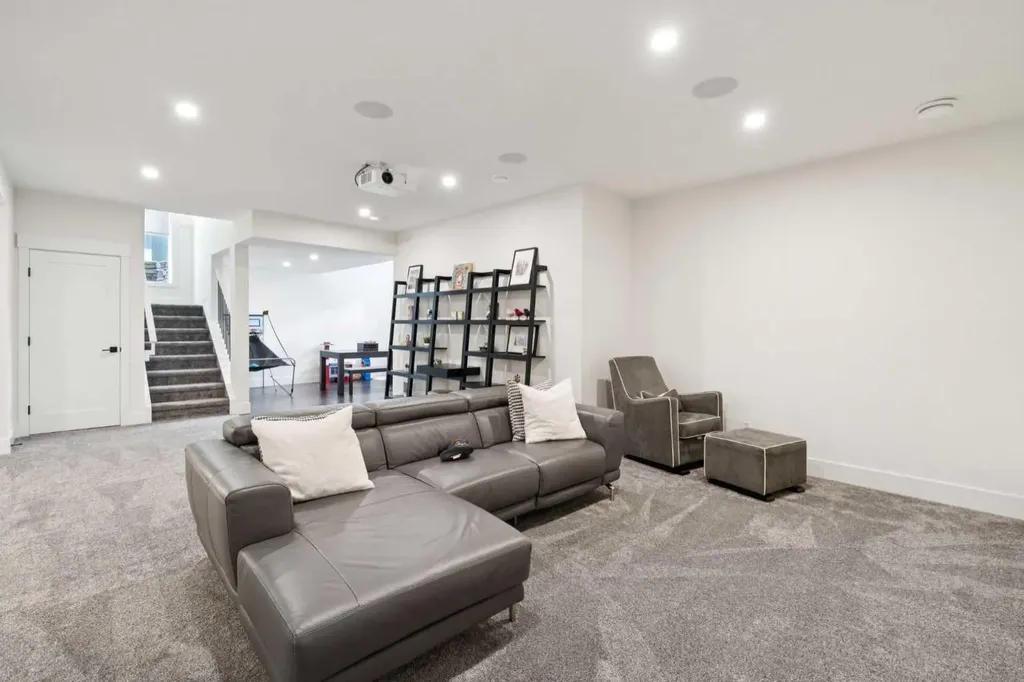 143 Aspen Summit Boulevard SW Calgary AB T3H 6B4