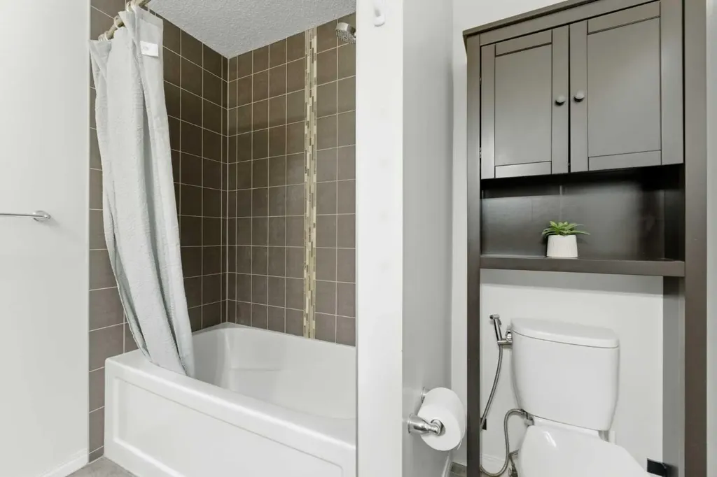 181 Windford Rise SW Airdrie AB T4B 3Z8