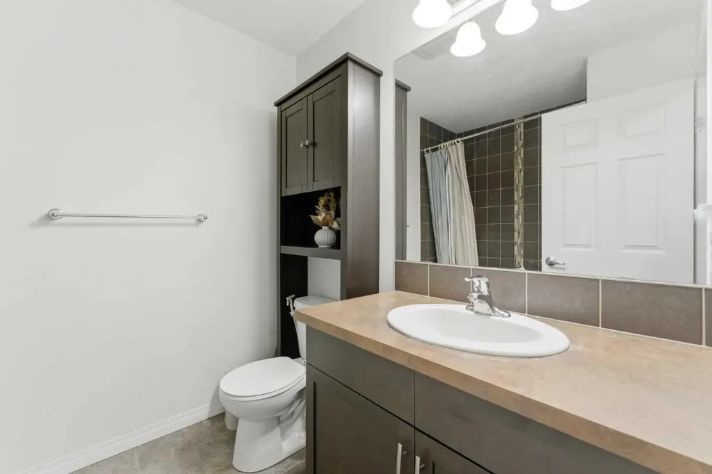 181 Windford Rise SW Airdrie AB T4B 3Z8