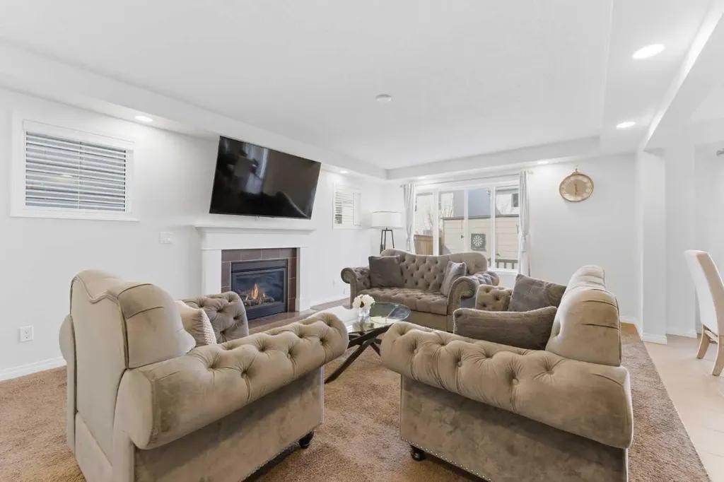 181 Windford Rise SW Airdrie AB T4B 3Z8