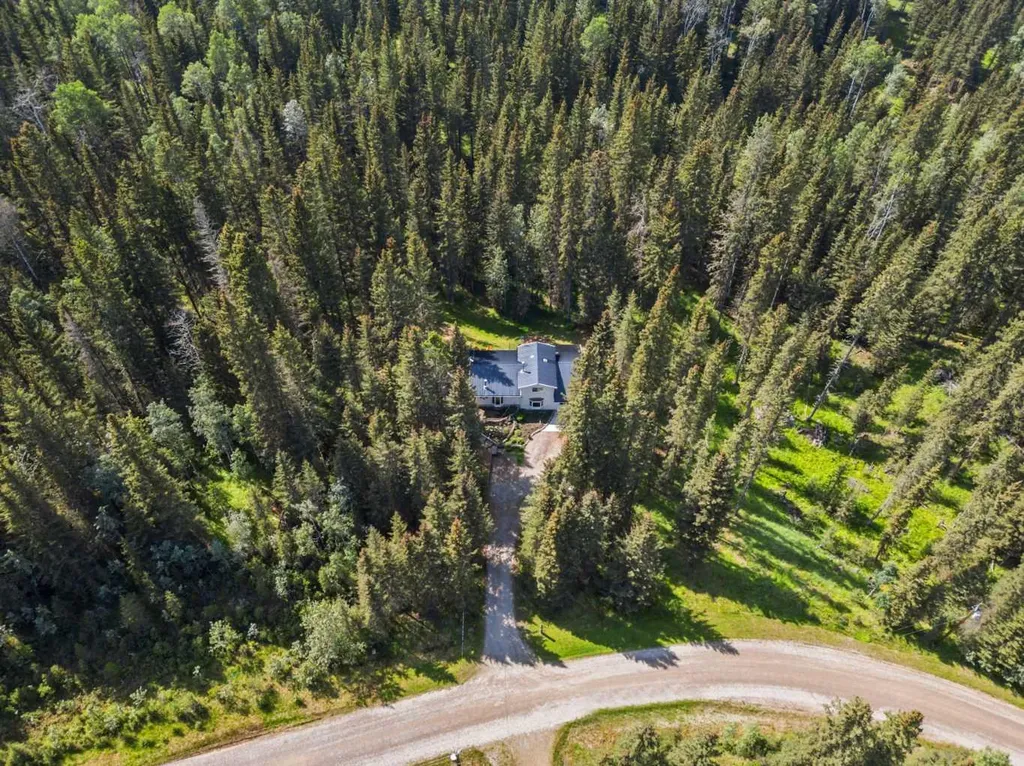 5417 Highway 579 Rural Mountain View County AB T0M 2E0