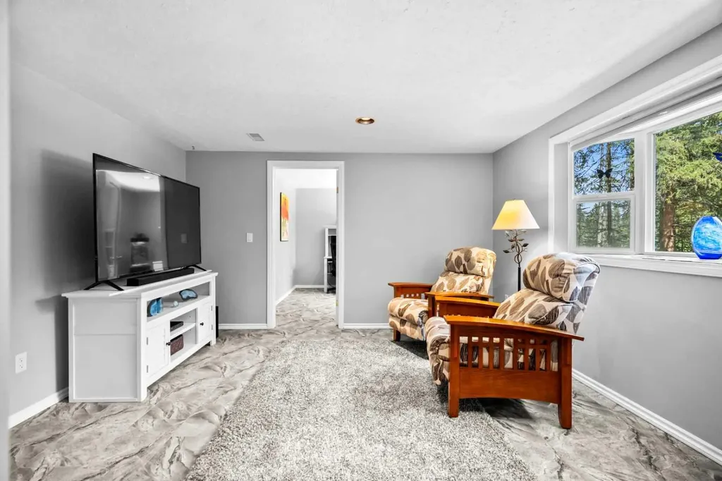 5417 Highway 579 Rural Mountain View County AB T0M 2E0