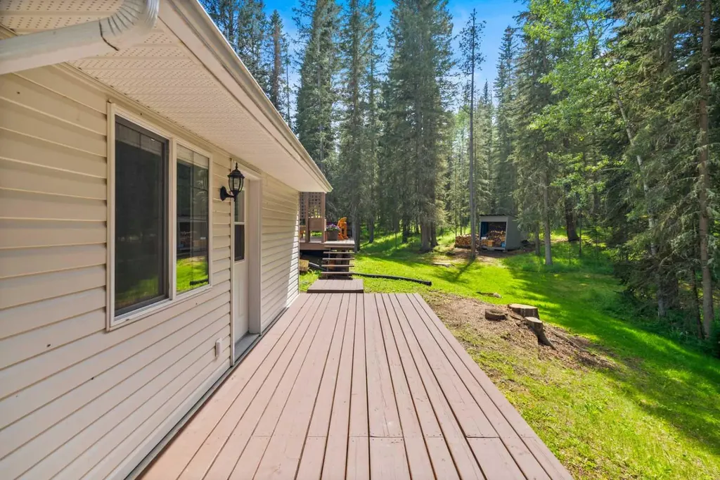 5417 Highway 579 Rural Mountain View County AB T0M 2E0