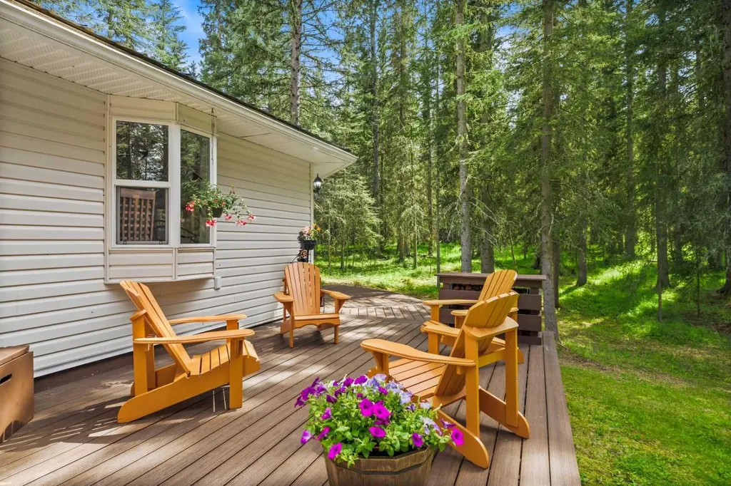 5417 Highway 579 Rural Mountain View County AB T0M 2E0