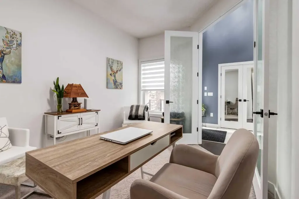 305 Kinniburgh Cove Chestermere AB T1X 0Y7
