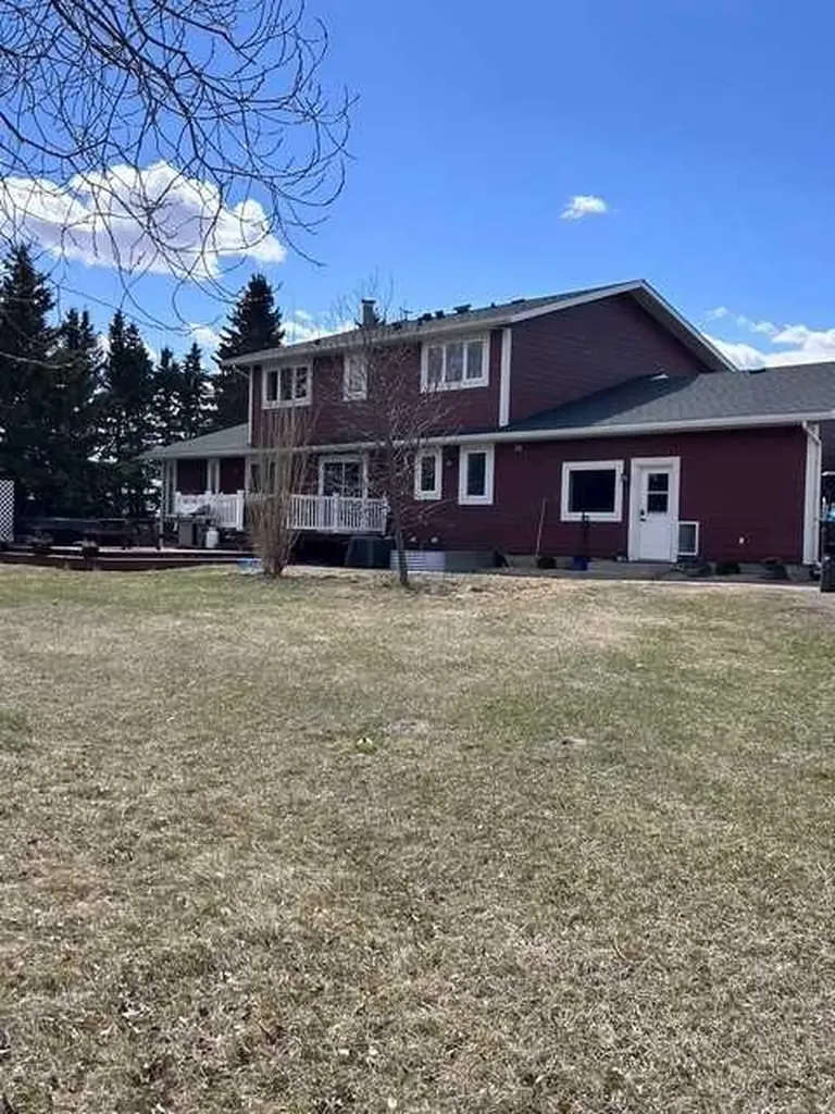 33233 Range Road 284 Rural Mountain View County AB T4H 1P2