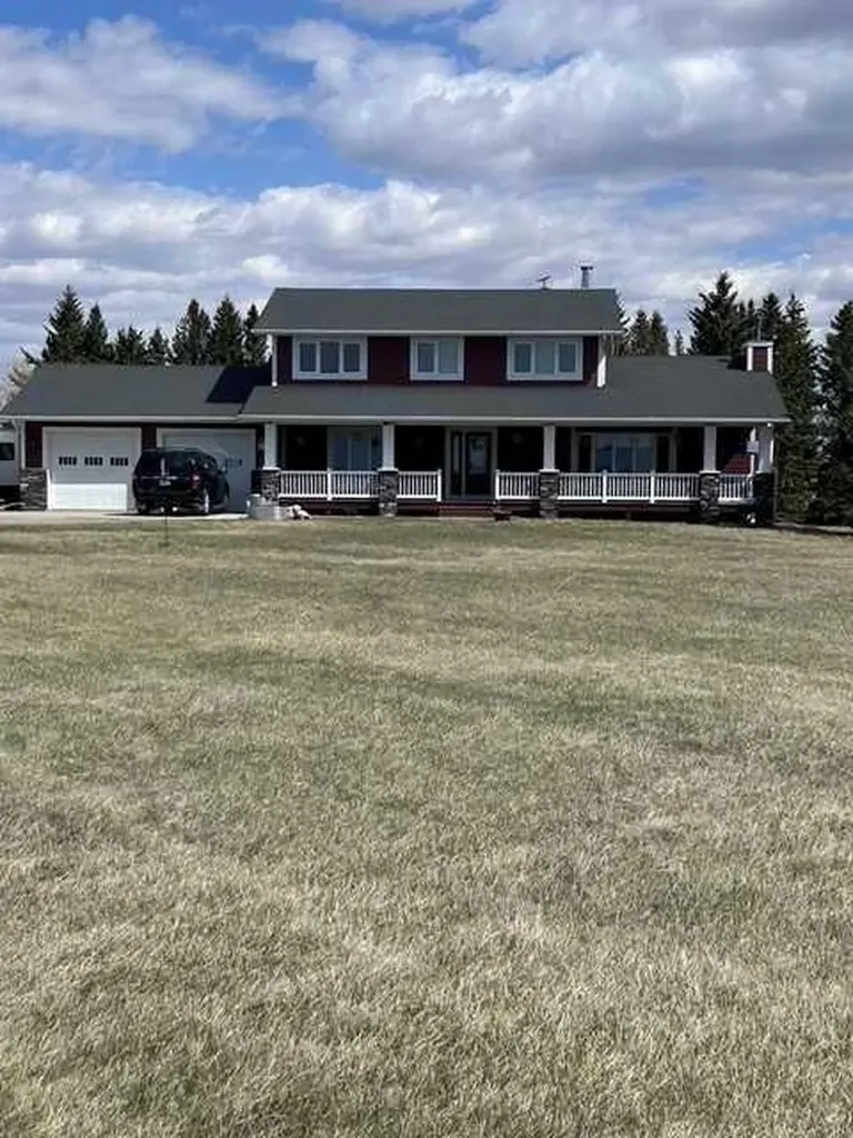 33233 Range Road 284 Rural Mountain View County AB T4H 1P2