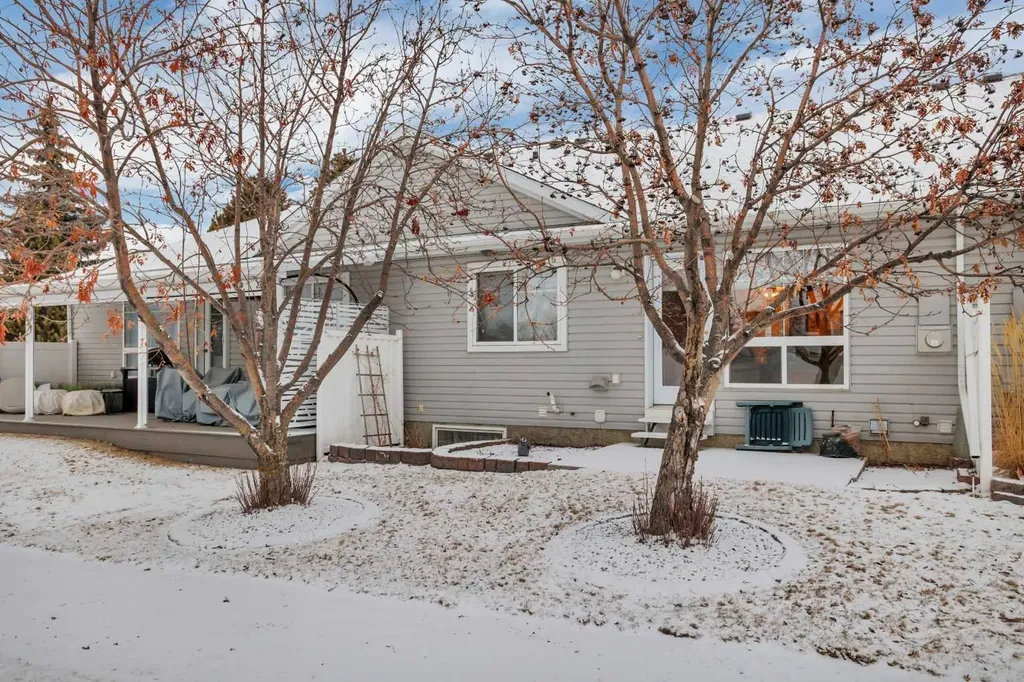 6 Jenkins Drive Red Deer AB T4P 3X1