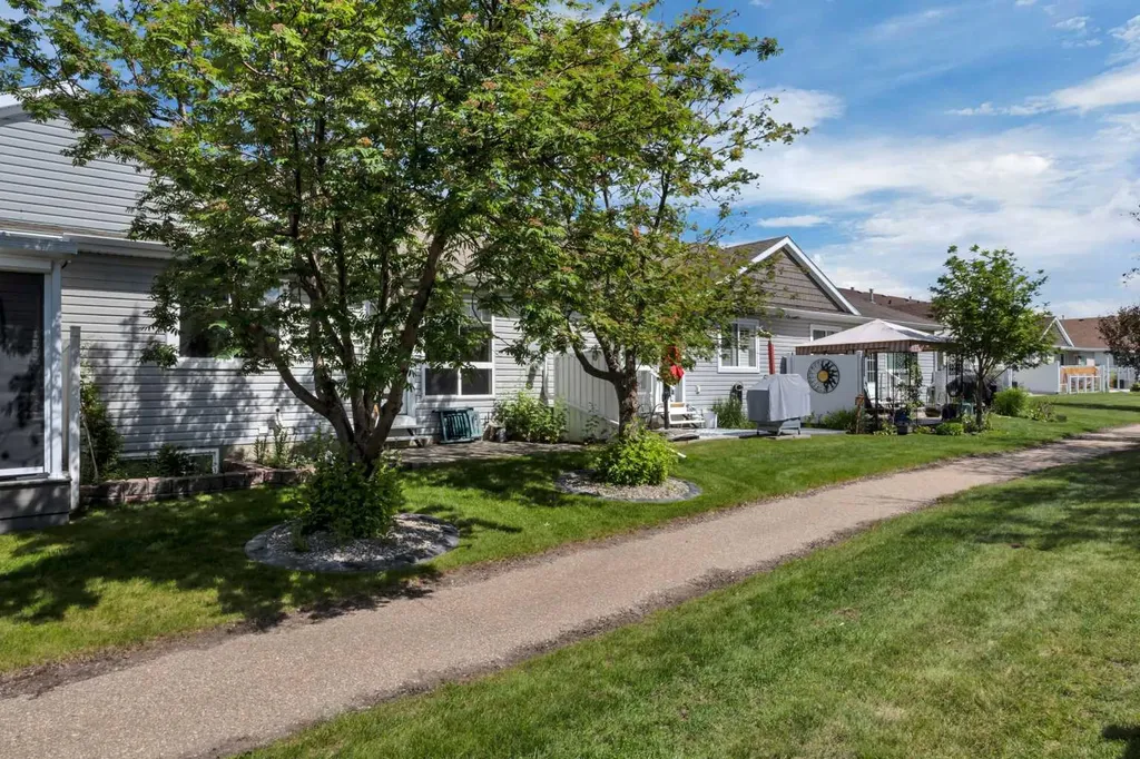 6 Jenkins Drive Red Deer AB T4P 3X1