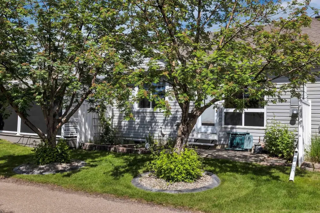 6 Jenkins Drive Red Deer AB T4P 3X1