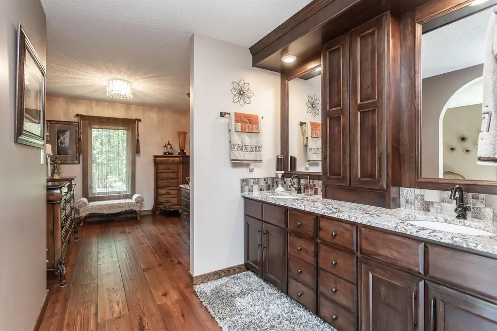 38212 Range Road 252 Rural Lacombe County AB T4L 2N2