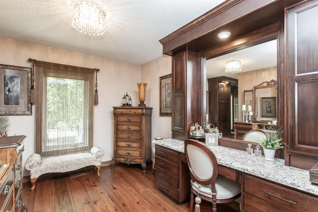 38212 Range Road 252 Rural Lacombe County AB T4L 2N2