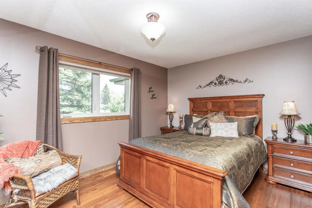 38212 Range Road 252 Rural Lacombe County AB T4L 2N2