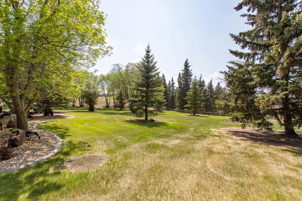 38212 Range Road 252 Rural Lacombe County AB T4L 2N2