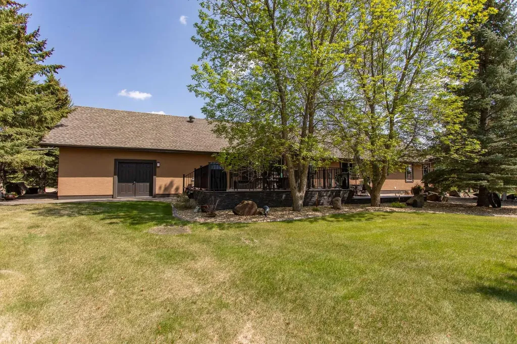38212 Range Road 252 Rural Lacombe County AB T4L 2N2