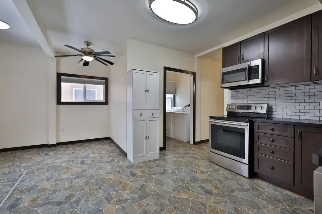 1817 1a Avenue N Lethbridge AB T1H 0A9