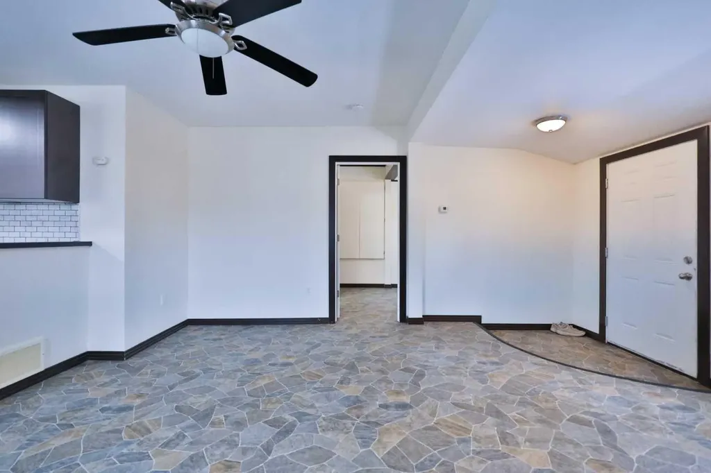 1817 1a Avenue N Lethbridge AB T1H 0A9