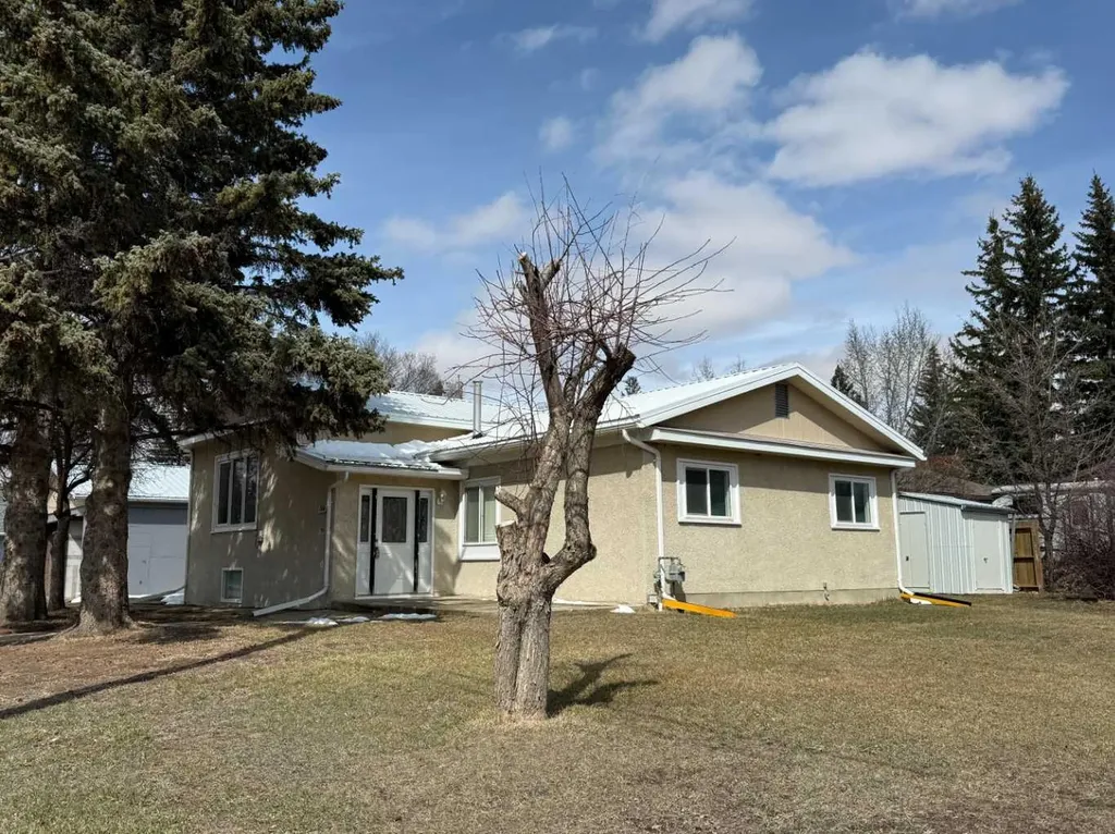 104 7 Avenue N Vulcan AB T0L 2B0