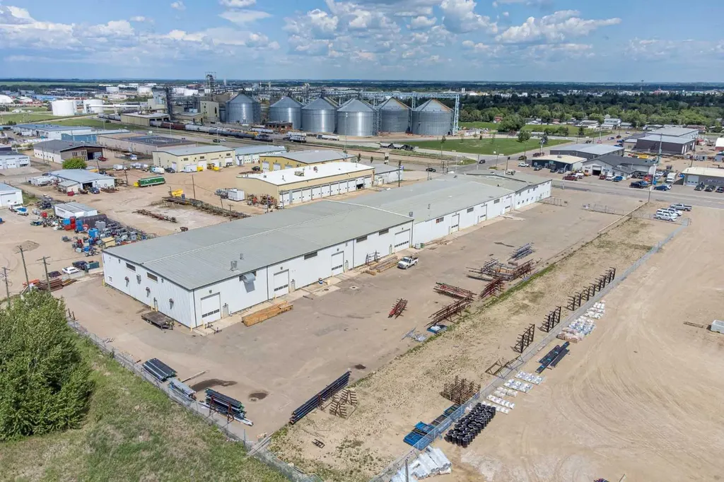 4604 62 Avenue Lloydminster AB T9V 2G2