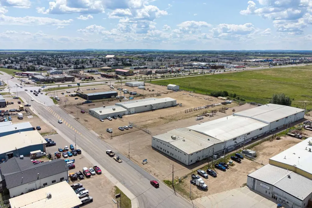 4604 62 Avenue Lloydminster AB T9V 2G2