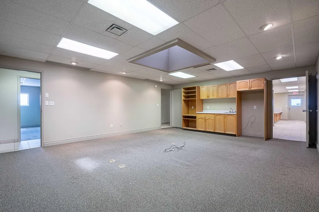 4604 62 Avenue Lloydminster AB T9V 2G2