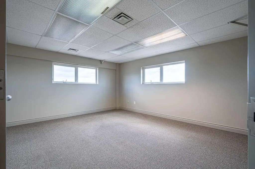 4604 62 Avenue Lloydminster AB T9V 2G2