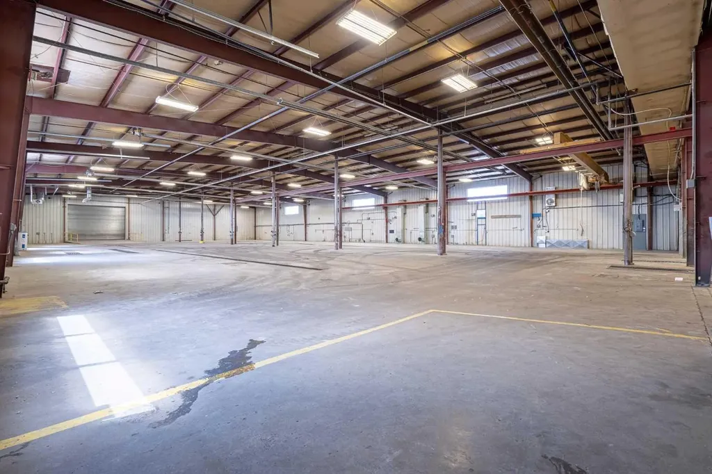 4604 62 Avenue Lloydminster AB T9V 2G2