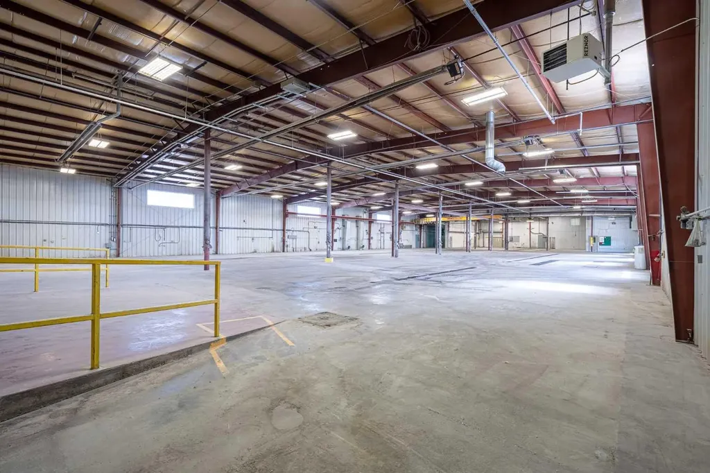 4604 62 Avenue Lloydminster AB T9V 2G2