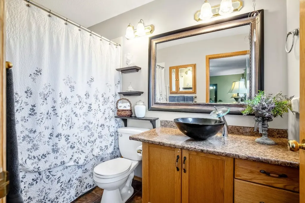 10 Madison Court Strathmore AB T1P1M5