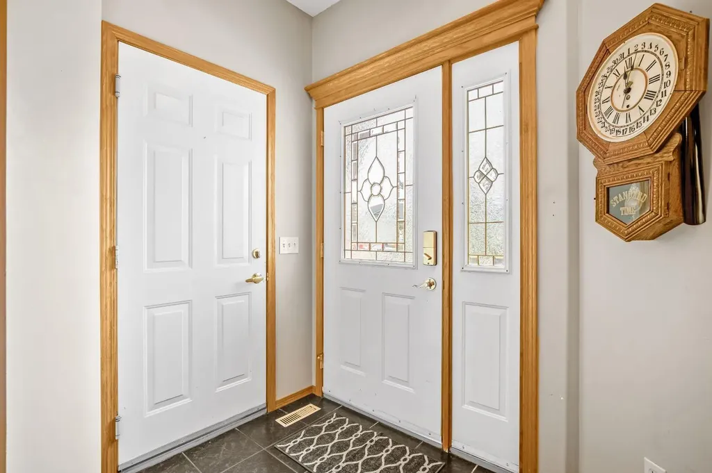 10 Madison Court Strathmore AB T1P1M5