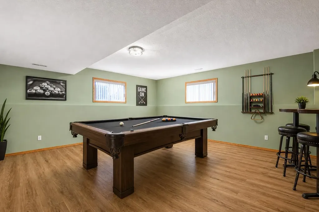 10 Madison Court Strathmore AB T1P1M5
