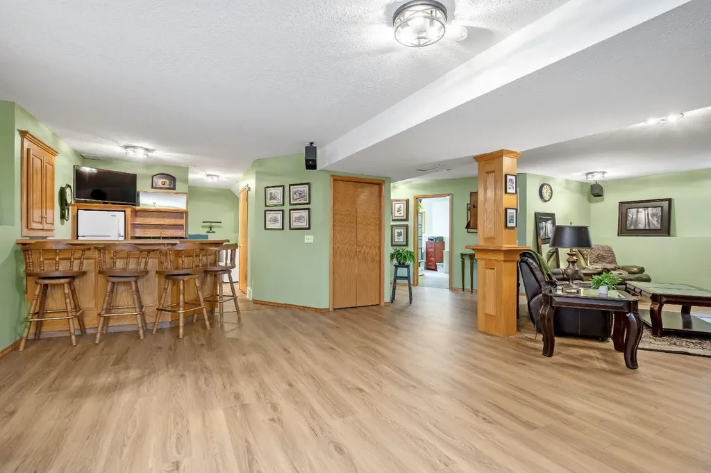 10 Madison Court Strathmore AB T1P1M5