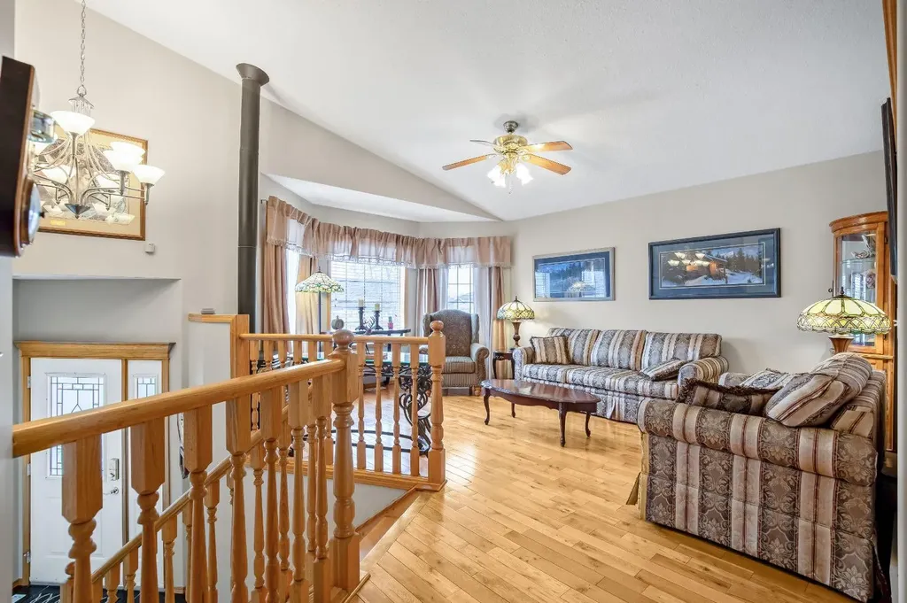 10 Madison Court Strathmore AB T1P1M5