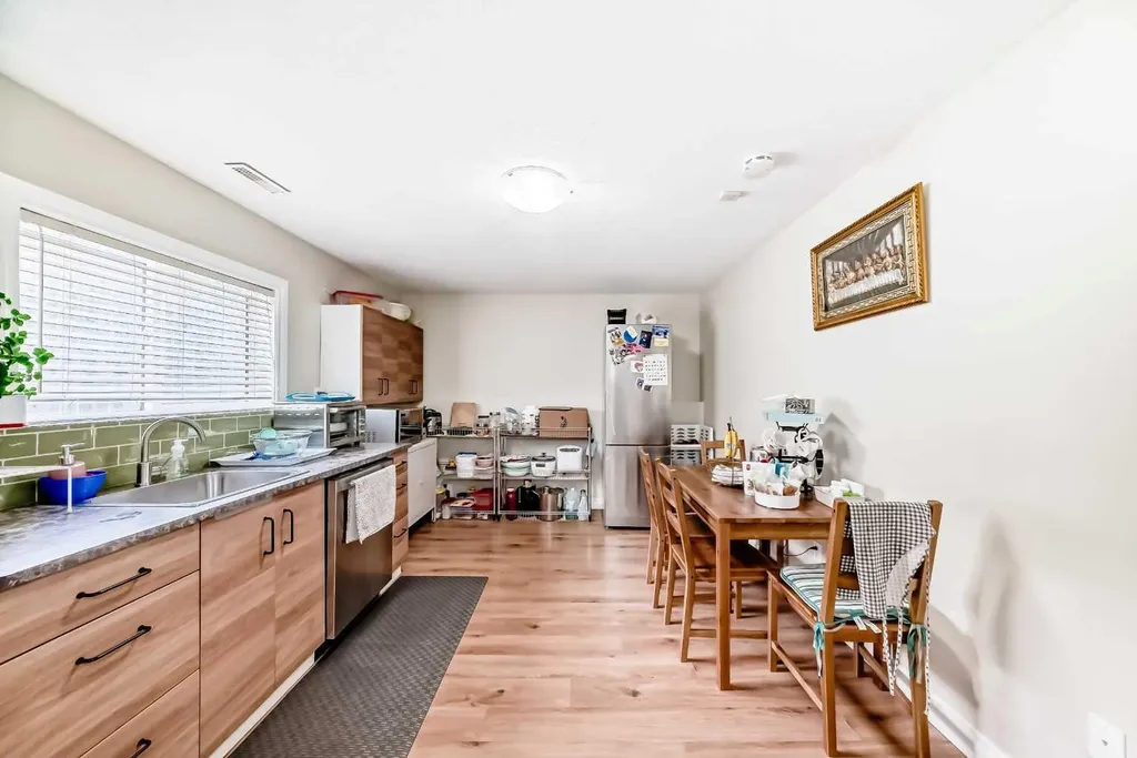 172 Sunset Heights Crossfield AB T0M0S0