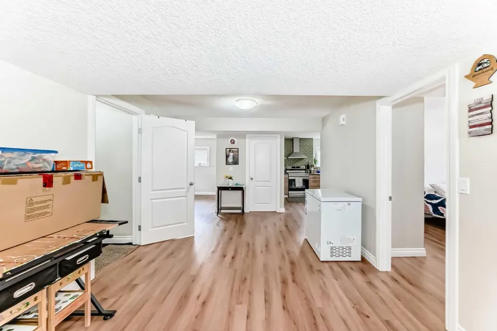 172 Sunset Heights Crossfield AB T0M0S0