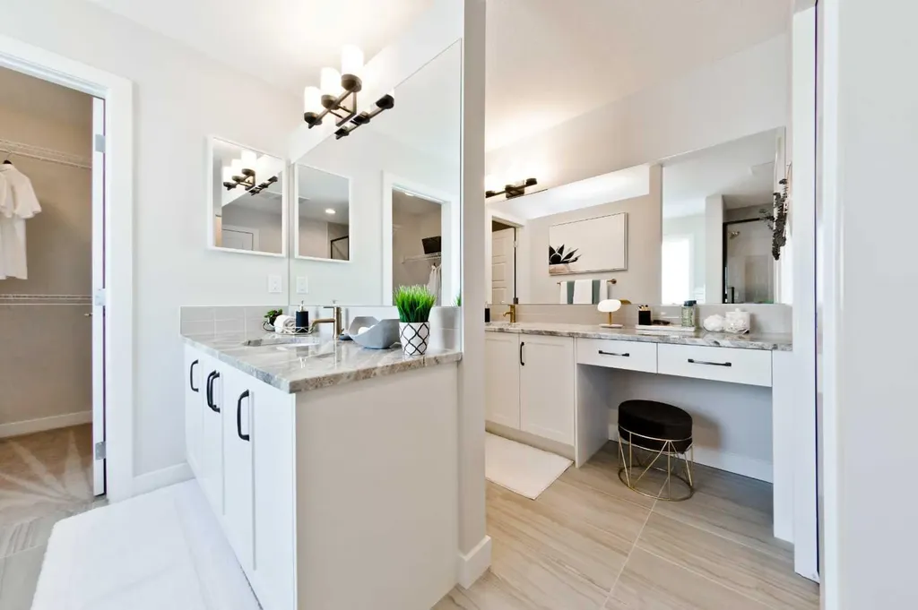 458 Baywater Green SW Airdrie AB T4B0A9