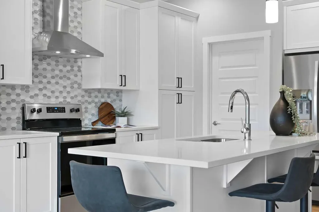 821 Baywater Place SW Airdrie AB T4B 3V3