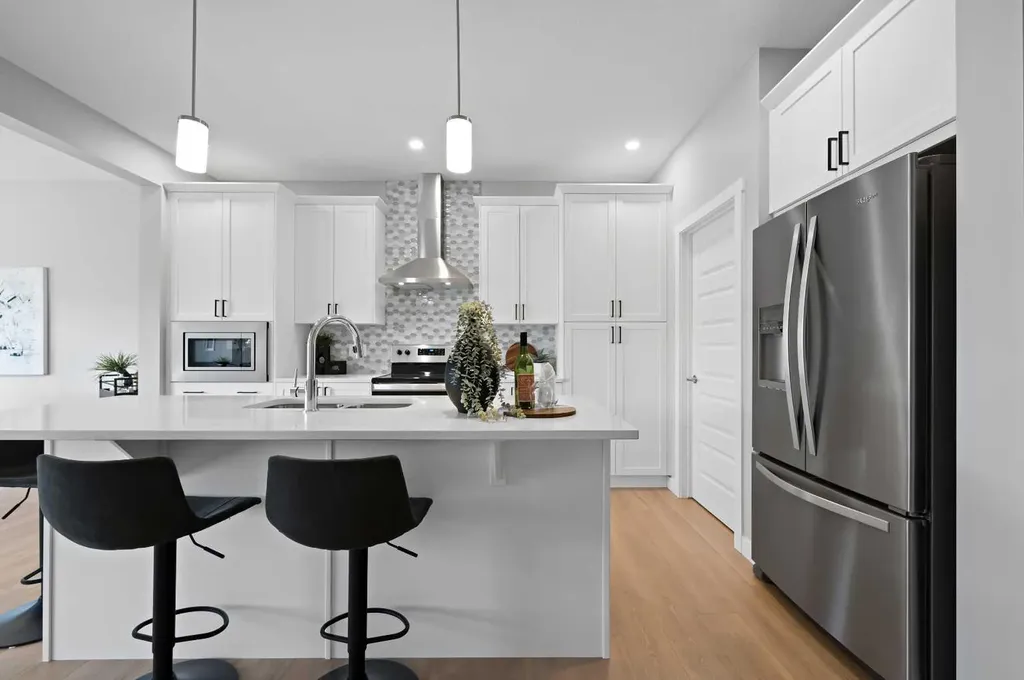 821 Baywater Place SW Airdrie AB T4B 3V3
