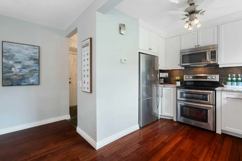 6915 Ranchview Drive NW Calgary AB T3G 1R8