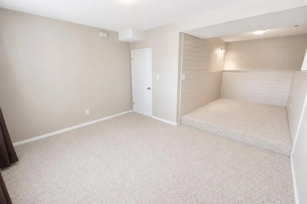 11814 96 Street Grande Prairie AB T8V 4P4