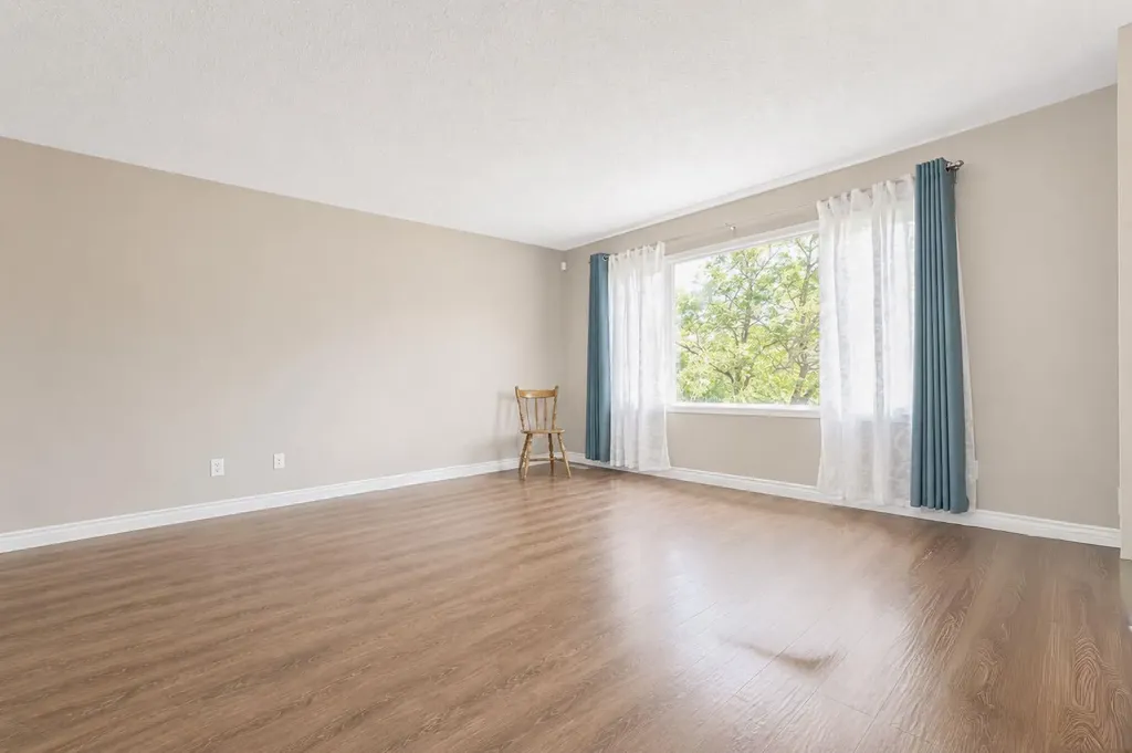 11814 96 Street Grande Prairie AB T8V 4P4