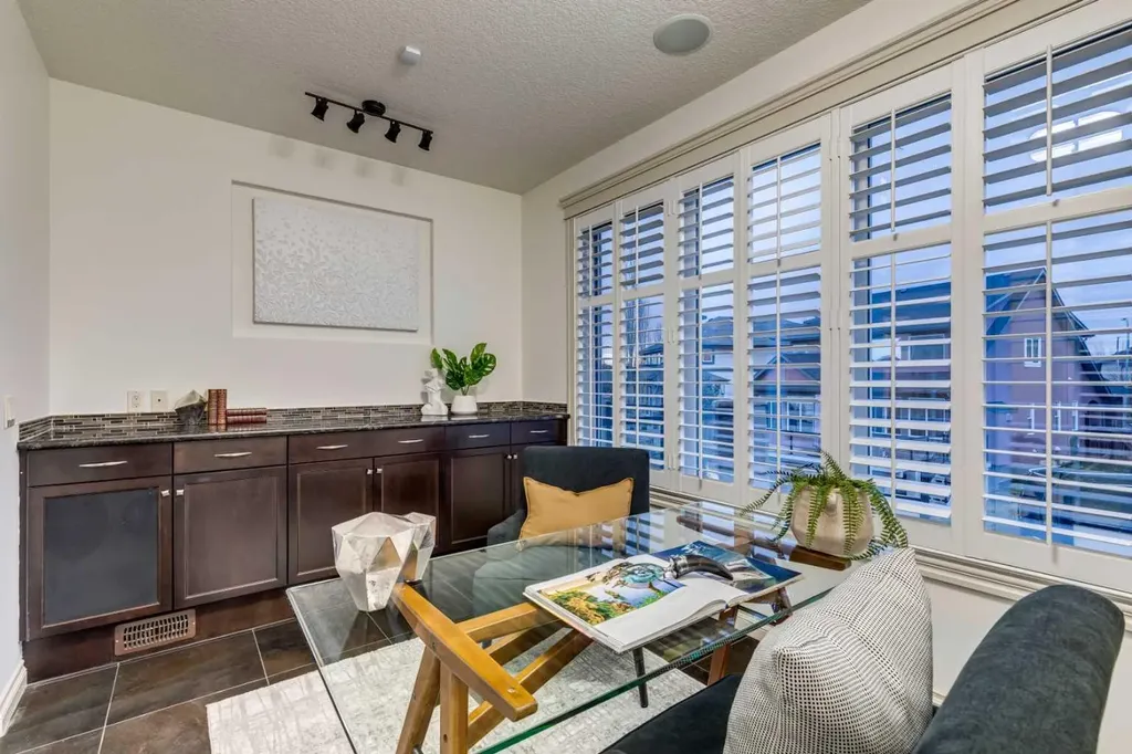 151 Mahogany Bay SE Calgary AB T3M 0Y2