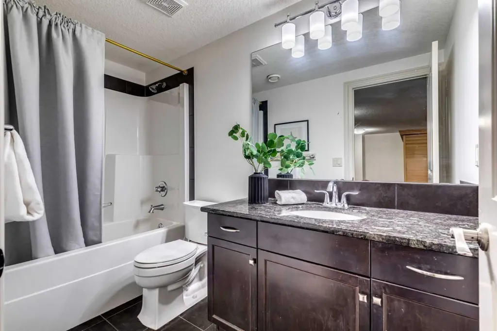 151 Mahogany Bay SE Calgary AB T3M 0Y2