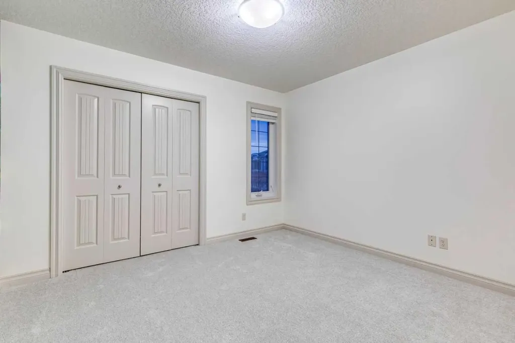 151 Mahogany Bay SE Calgary AB T3M 0Y2