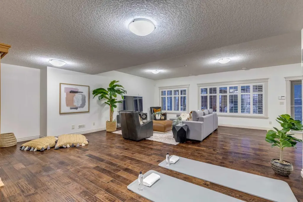 151 Mahogany Bay SE Calgary AB T3M 0Y2