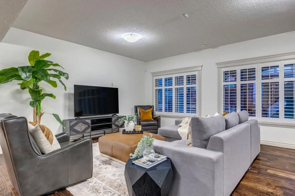 151 Mahogany Bay SE Calgary AB T3M 0Y2
